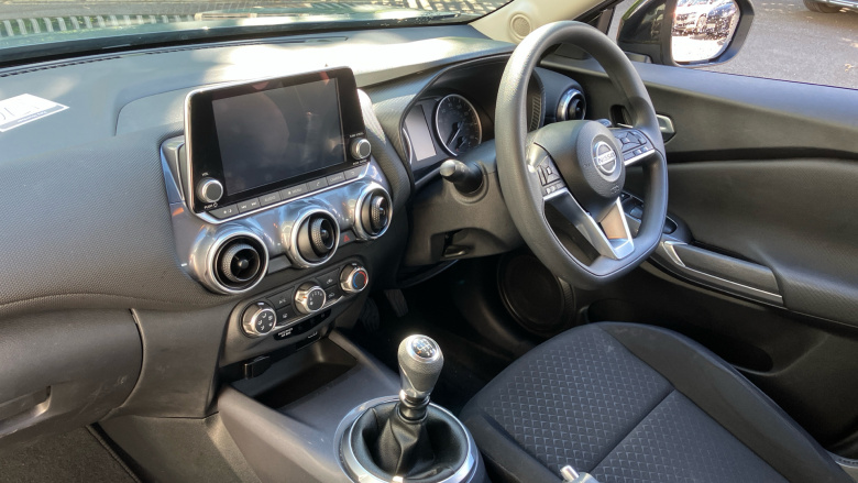 Nissan Juke 1.0 DiG-T 114 Acenta 5dr Petrol Hatchback